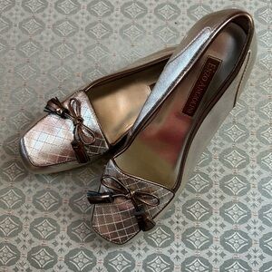Enzo Angiolini Metallic Gold Women's Shoes with Copper Tassels and Trim.